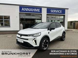Schräge Frontansicht auf einen Renault Captur , freigestellt