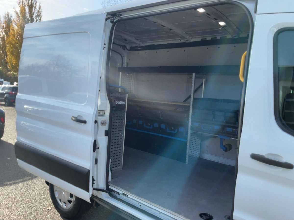 Fahrzeugbild eines Ford Transit