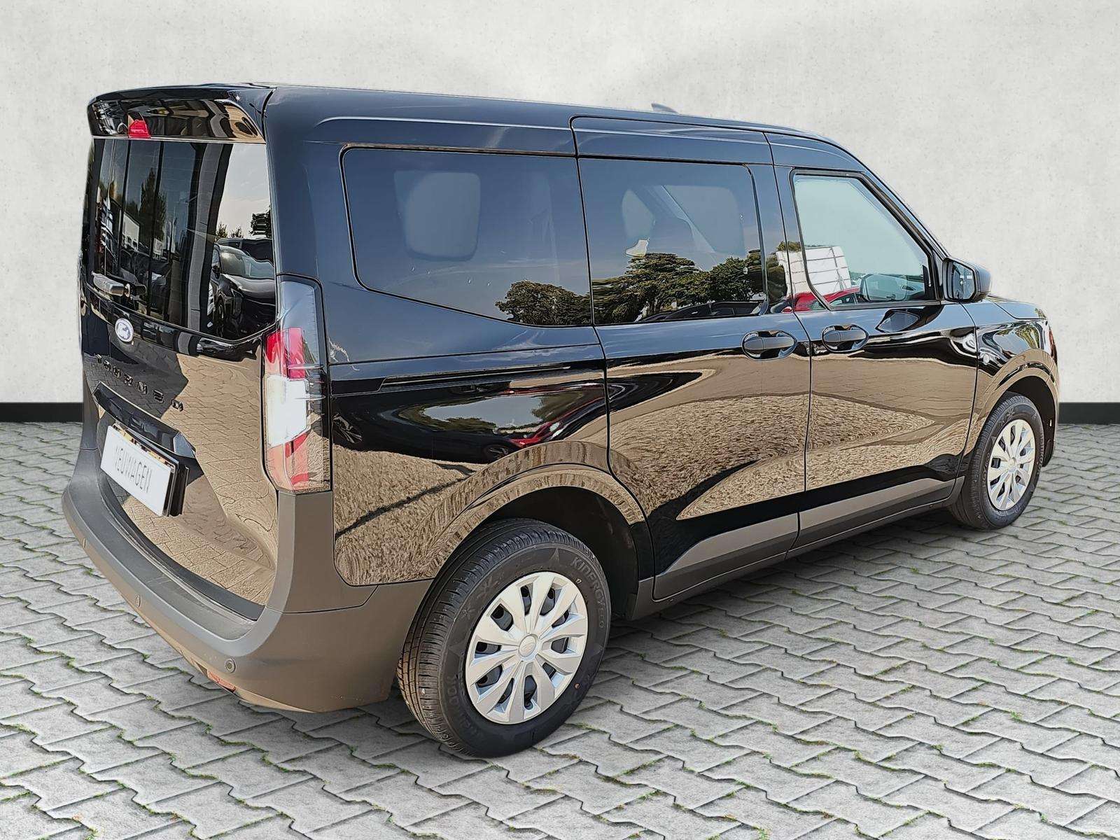 Fahrzeugbild eines Ford Tourneo Courier