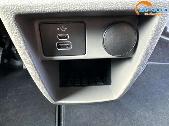 Fahrzeugbild eines Volkswagen Caravelle