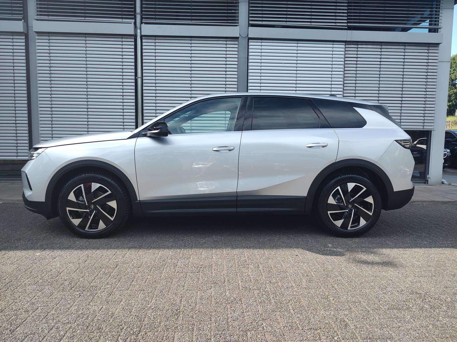 Fahrzeugbild eines Opel Grandland X