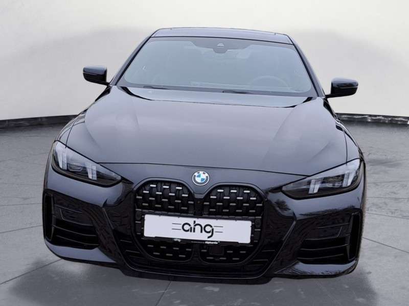 Fahrzeugbild eines BMW 4er-Reihe