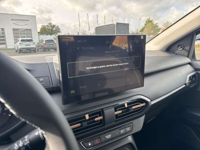 Fahrzeugbild eines Dacia Sandero