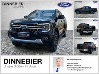 Schräge Frontansicht auf einen Ford Ranger , freigestellt