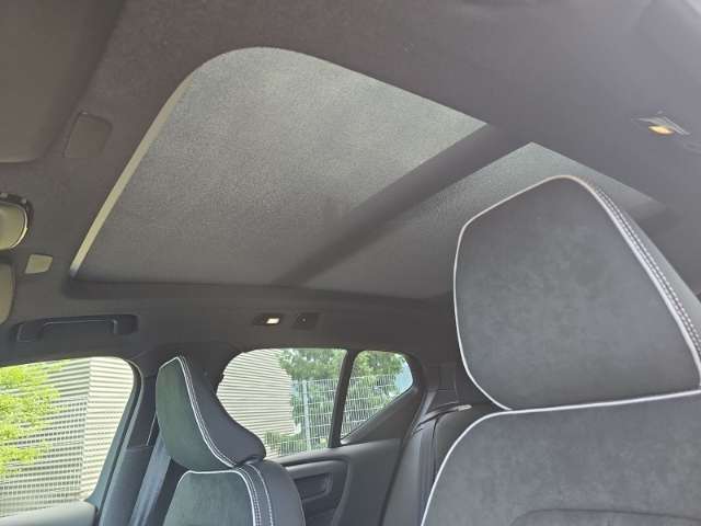 Fahrzeugbild eines Volvo XC40