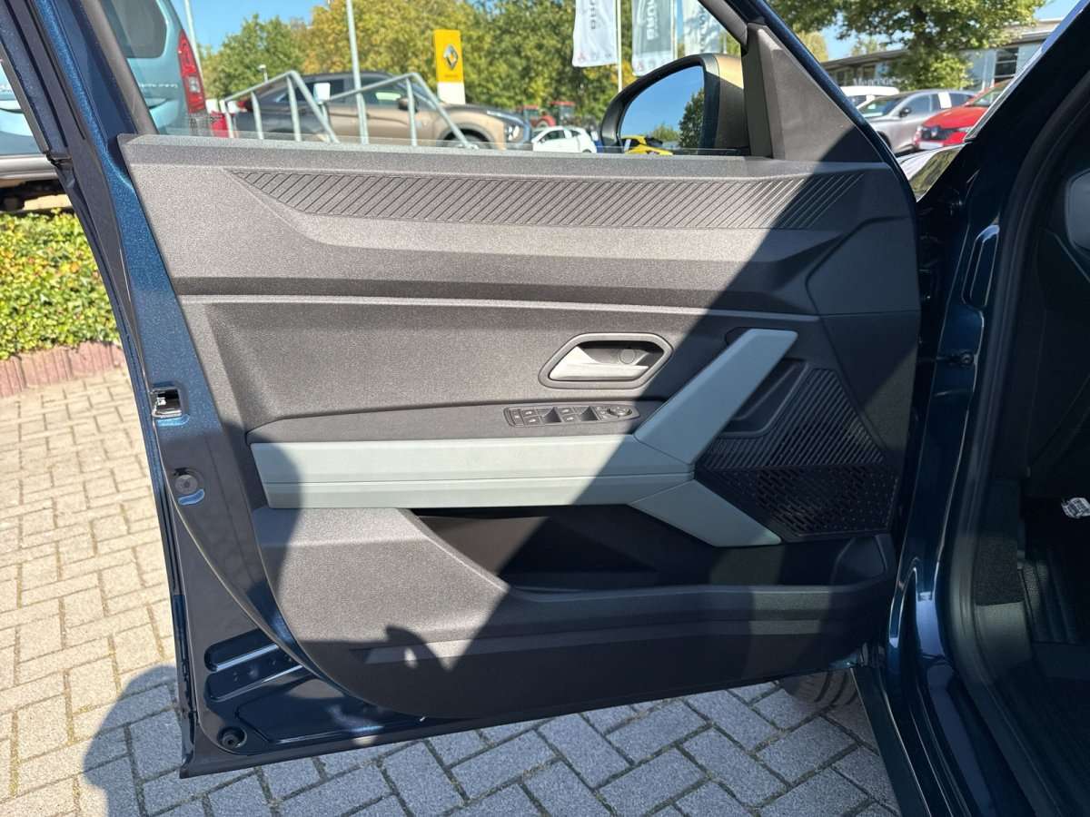 Fahrzeugbild eines Dacia Bigster
