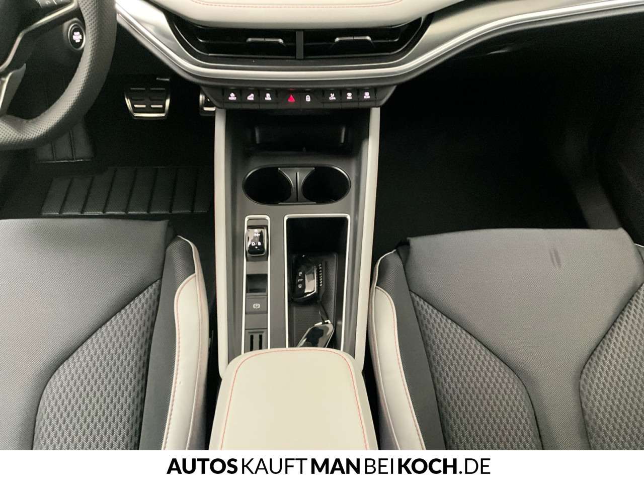 Fahrzeugbild eines Skoda ELROQ