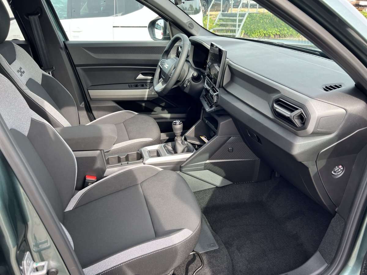Fahrzeugbild eines Dacia Bigster