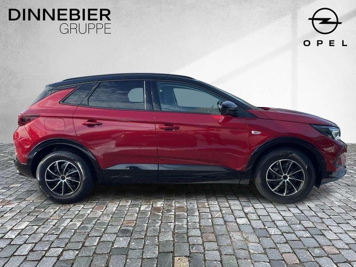 Fahrzeugbild eines Opel Grandland X
