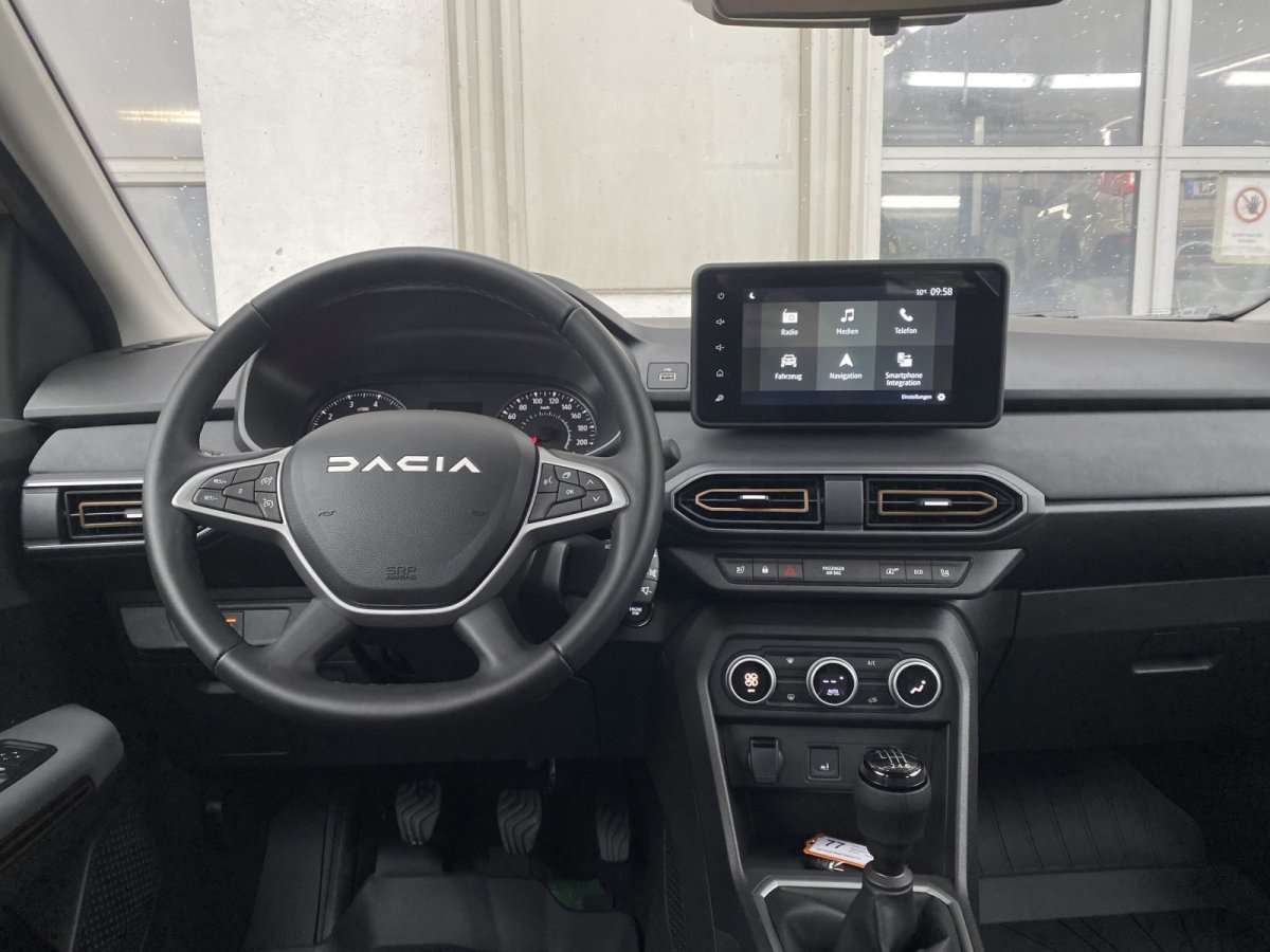 Fahrzeugbild eines Dacia Sandero