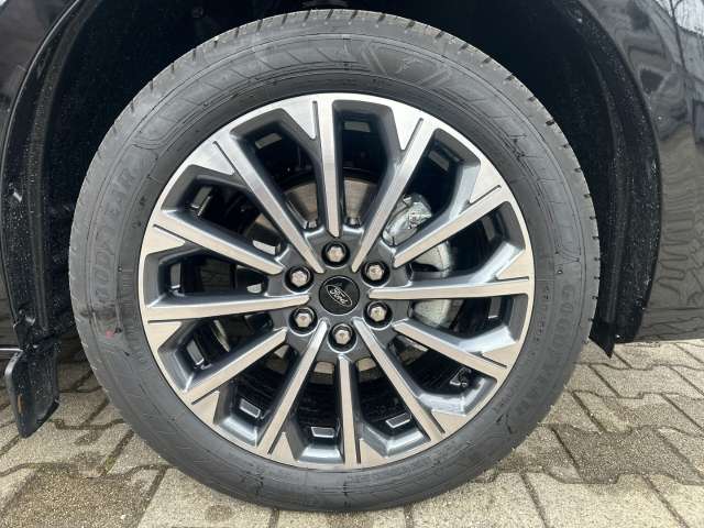 Fahrzeugbild eines Ford Tourneo Custom