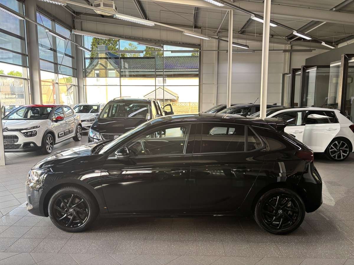 Fahrzeugbild eines Opel Corsa