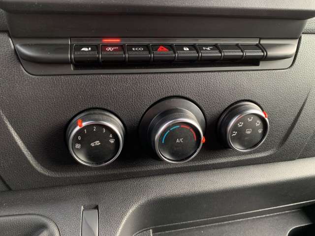 Fahrzeugbild eines Renault Master