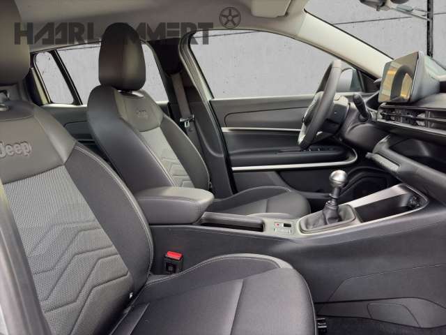 Fahrzeugbild eines Jeep Avenger