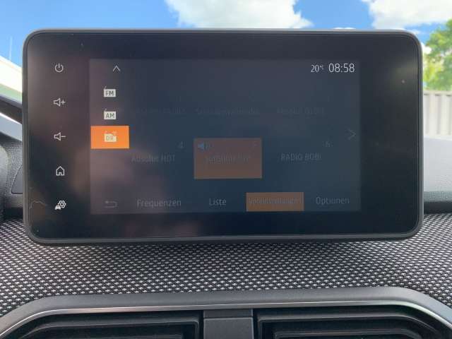 Fahrzeugbild eines Dacia Jogger