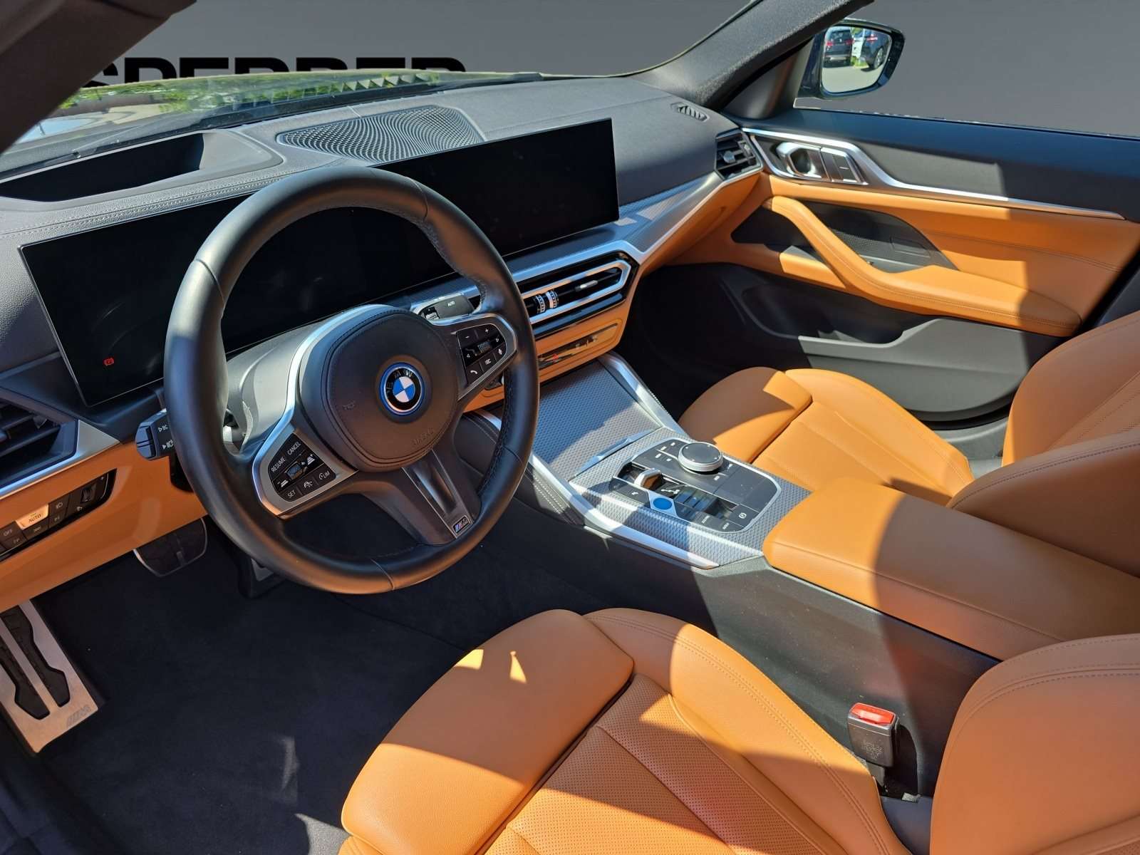 Fahrzeugbild eines BMW i4