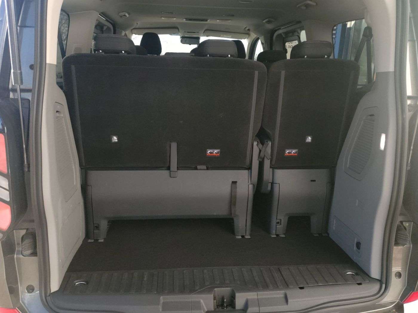 Fahrzeugbild eines Ford Tourneo Custom