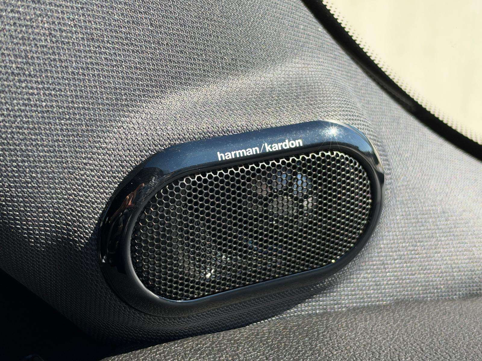 Fahrzeugbild eines MINI COOPER SE