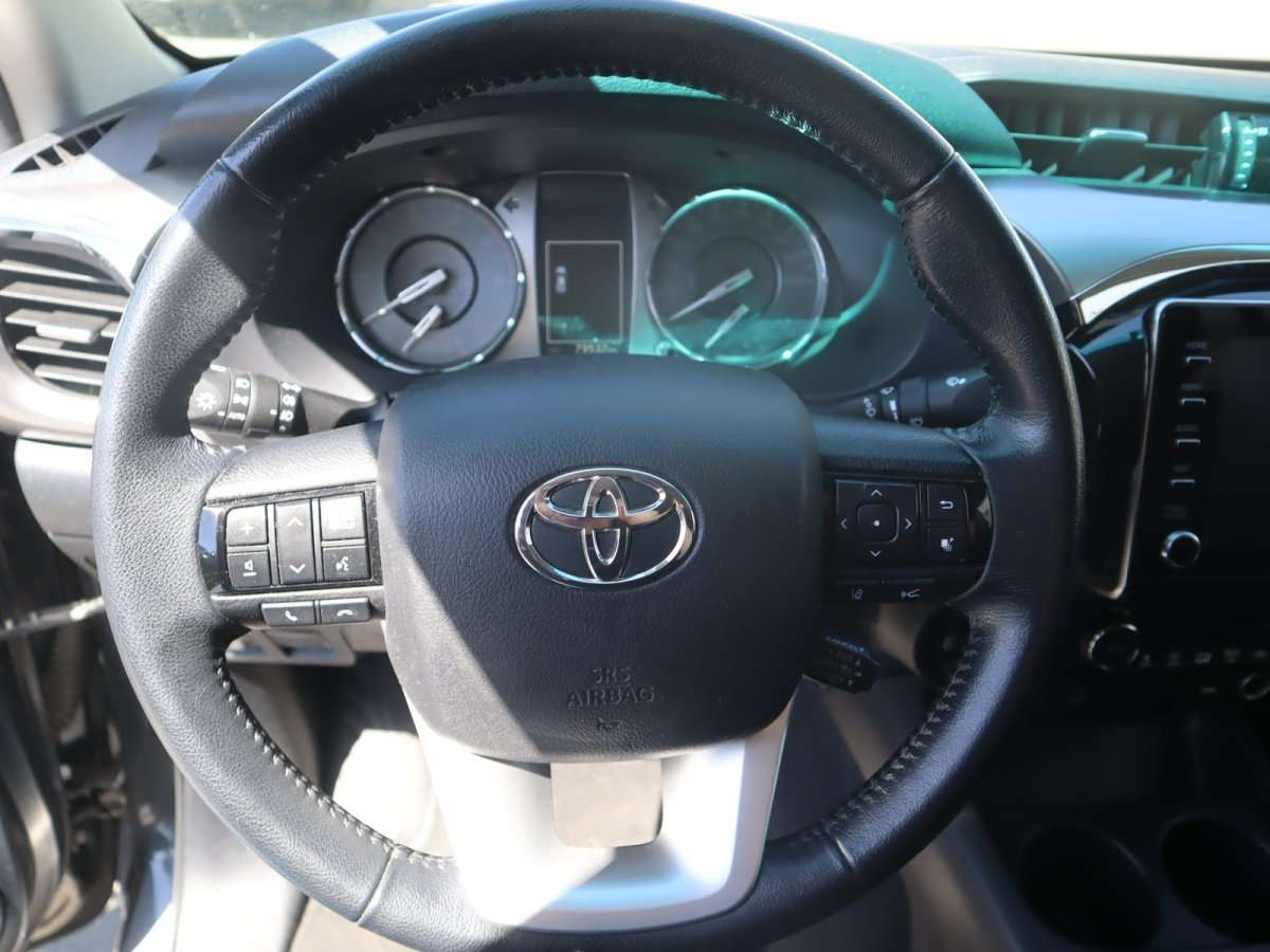Fahrzeugbild eines Toyota Hilux
