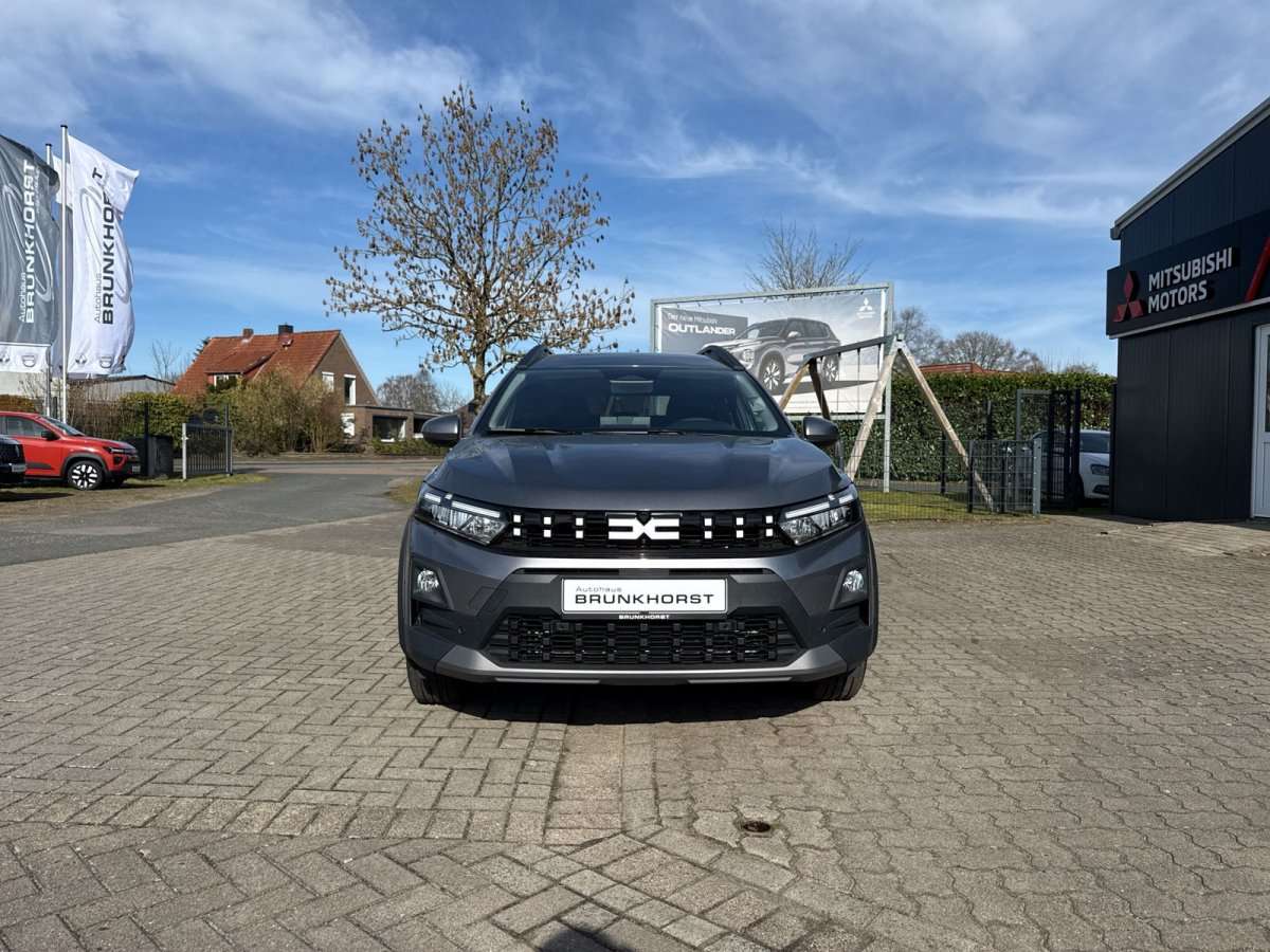 Fahrzeugbild eines Dacia Jogger