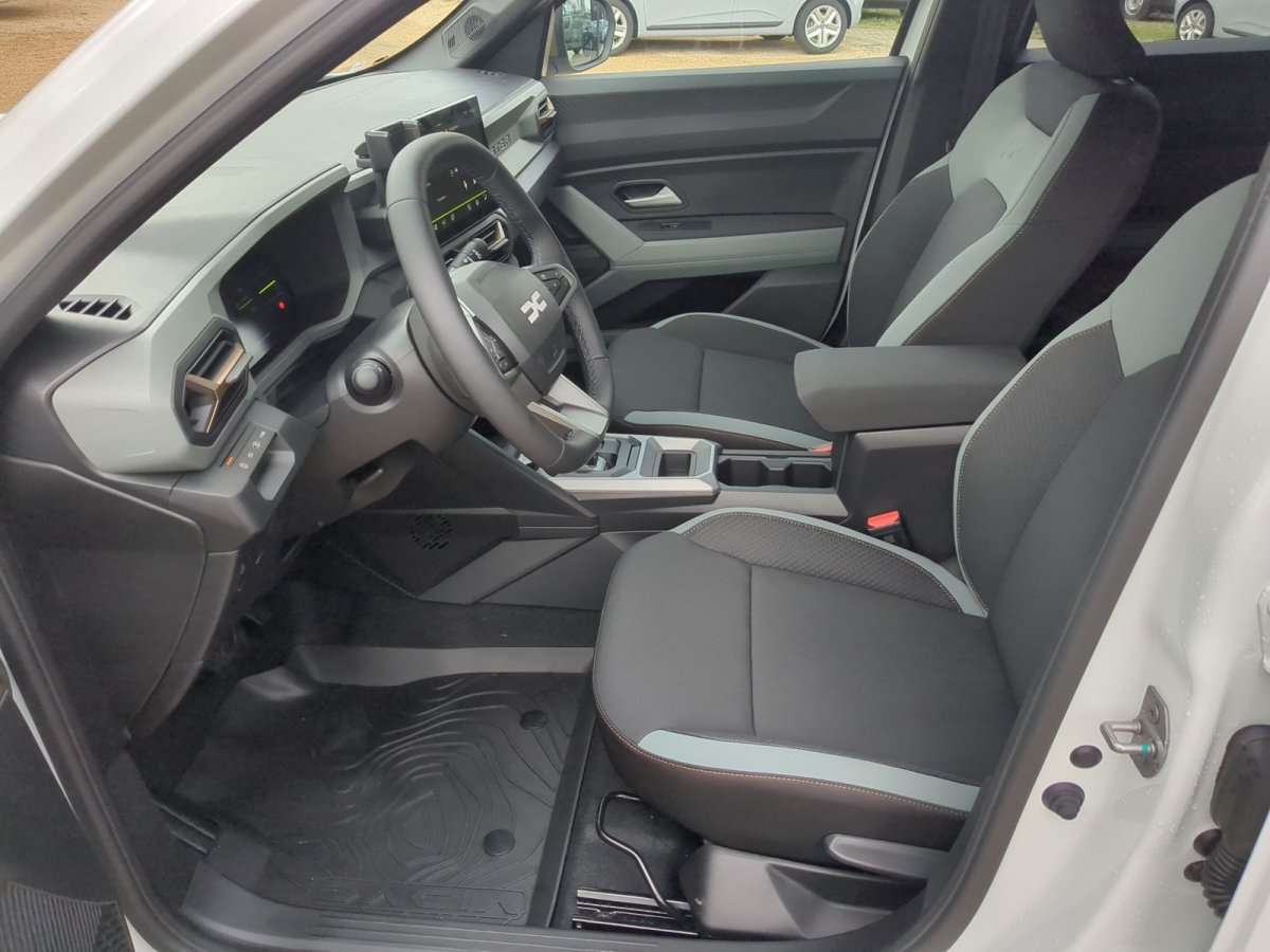 Fahrzeugbild eines Dacia Duster