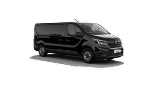 Schräge Frontansicht auf einen Renault Trafic , freigestellt
