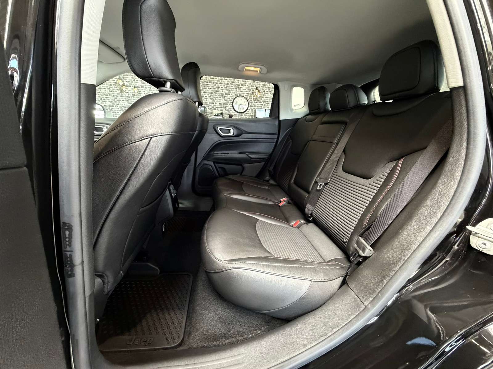 Fahrzeugbild eines Jeep Compass