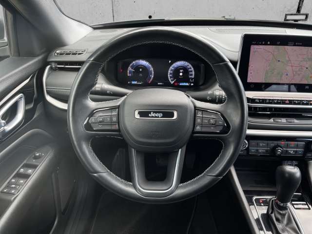 Fahrzeugbild eines Jeep Compass