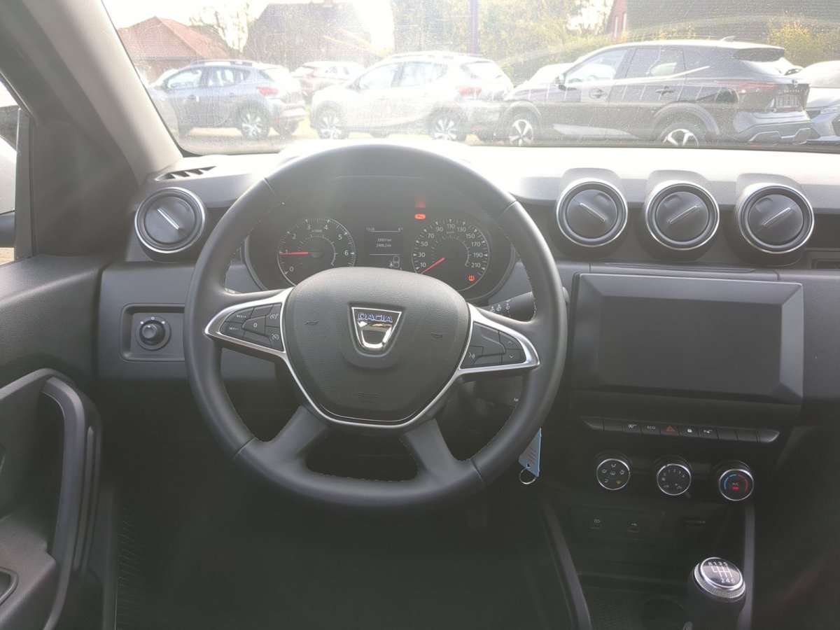 Fahrzeugbild eines Dacia Duster