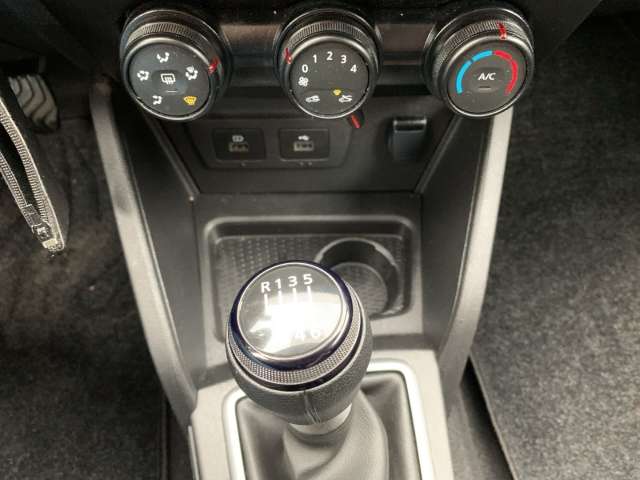 Fahrzeugbild eines Dacia Duster