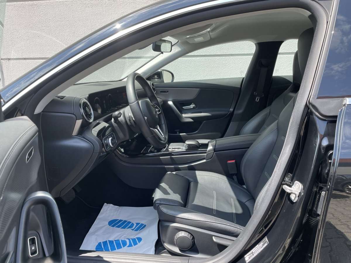 Fahrzeugbild eines Mercedes-Benz CLA