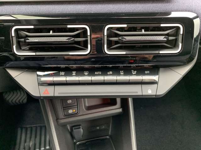 Fahrzeugbild eines Renault 5 E-TECH