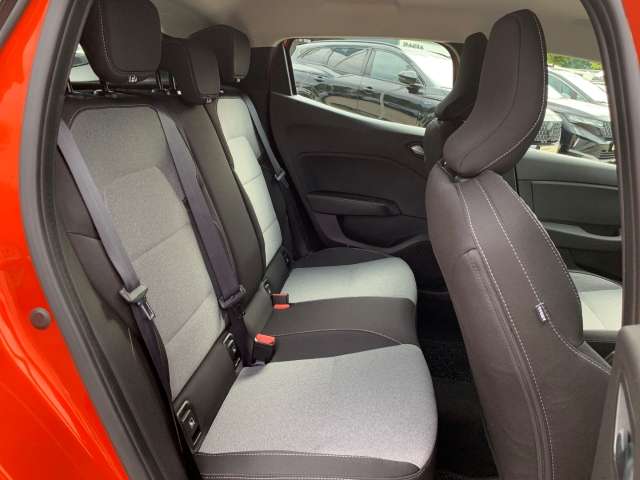 Fahrzeugbild eines Renault Clio