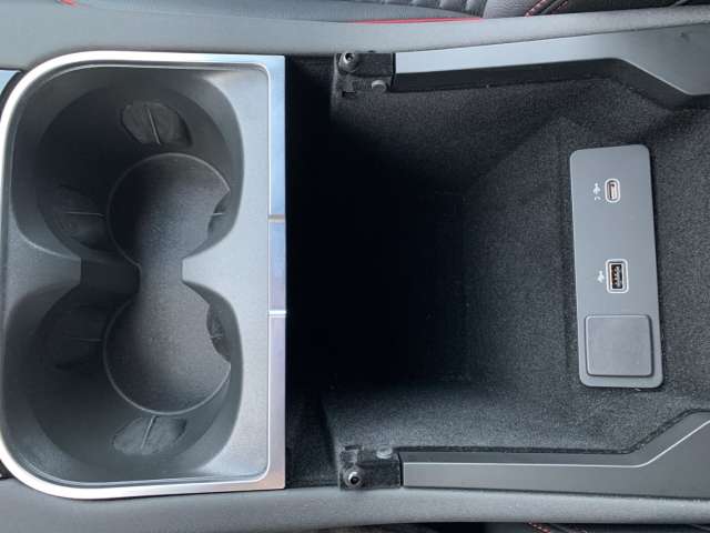 Fahrzeugbild eines Land Rover Discovery Sport