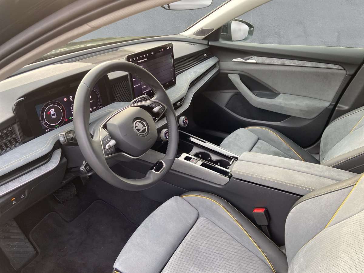 Fahrzeugbild eines Skoda Superb