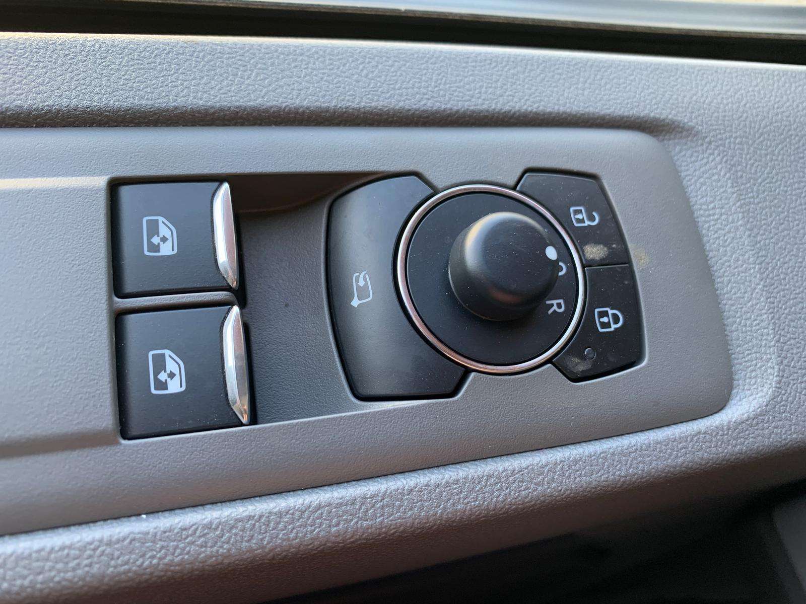 Fahrzeugbild eines Volkswagen Caravelle