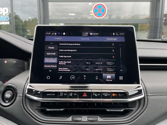 Fahrzeugbild eines Jeep Compass
