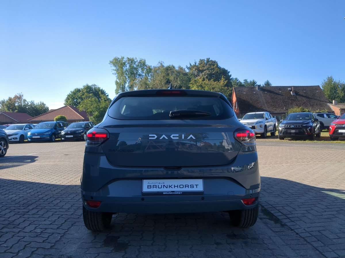 Fahrzeugbild eines Dacia Sandero