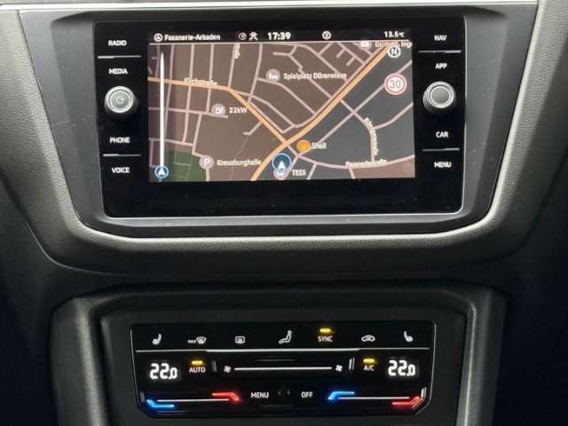 Fahrzeugbild eines Volkswagen Tiguan Allspace