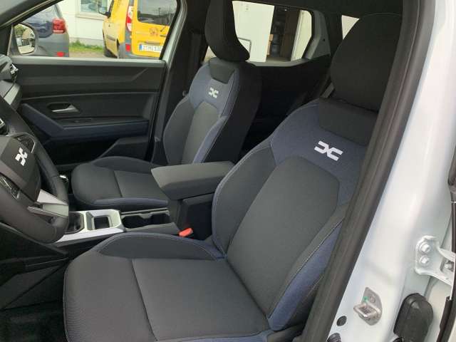 Fahrzeugbild eines Dacia Duster