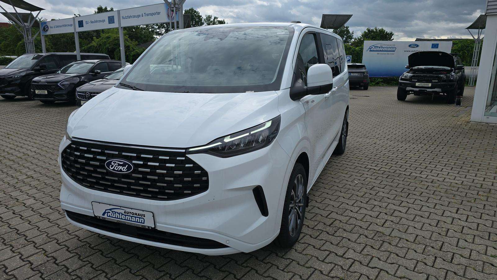 Fahrzeugbild eines Ford Tourneo Custom