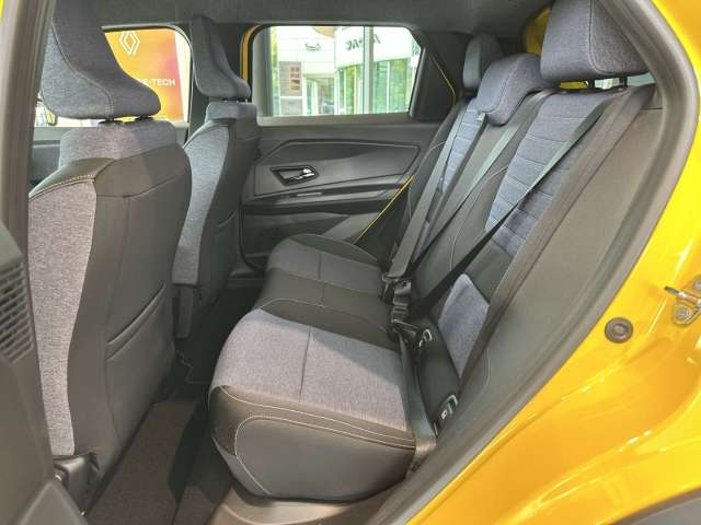Fahrzeugbild eines Renault 5 E-TECH