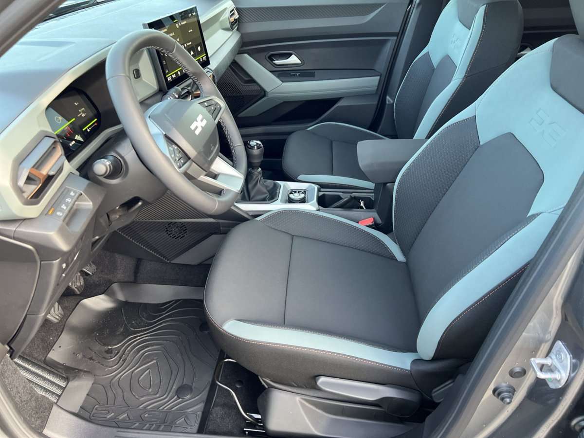 Fahrzeugbild eines Dacia Bigster