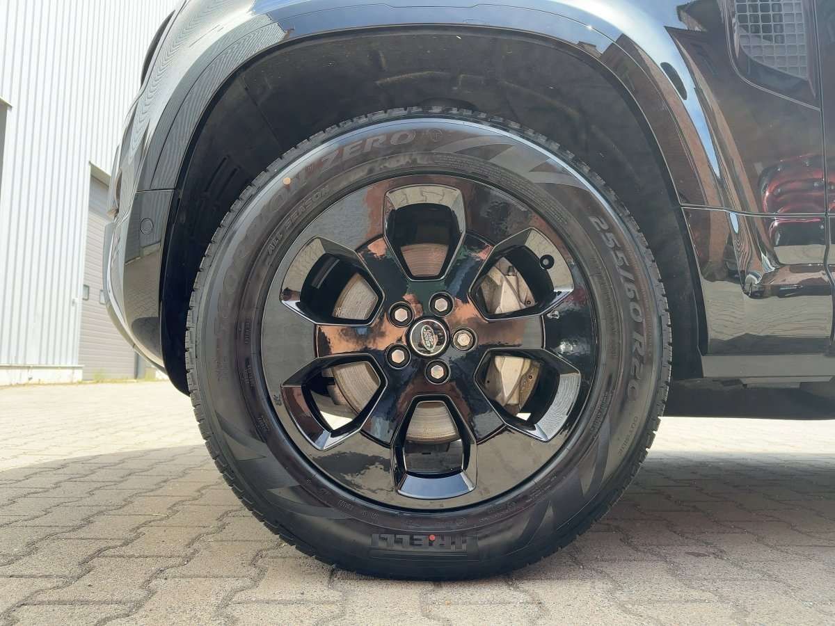 Fahrzeugbild eines Land Rover Defender