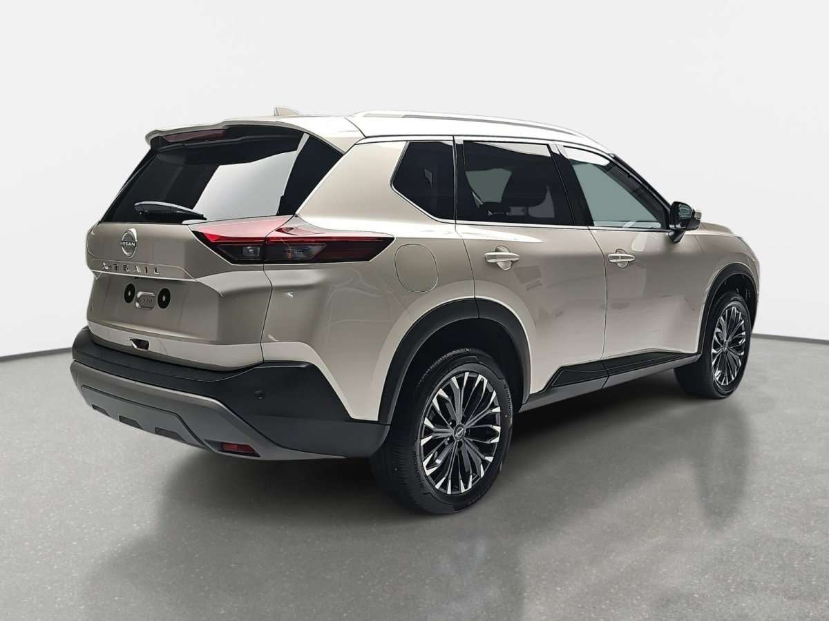 Fahrzeugbild eines Nissan X-TRAIL