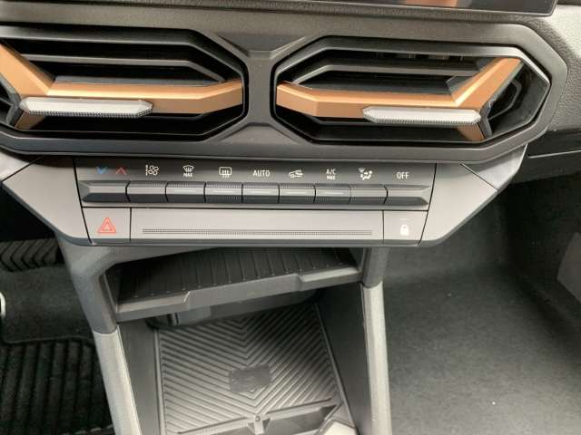 Fahrzeugbild eines Dacia Duster