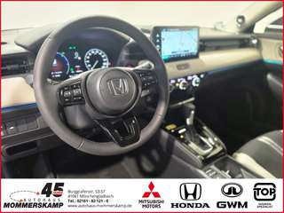 Schräge Frontansicht auf einen Honda HR-V , freigestellt