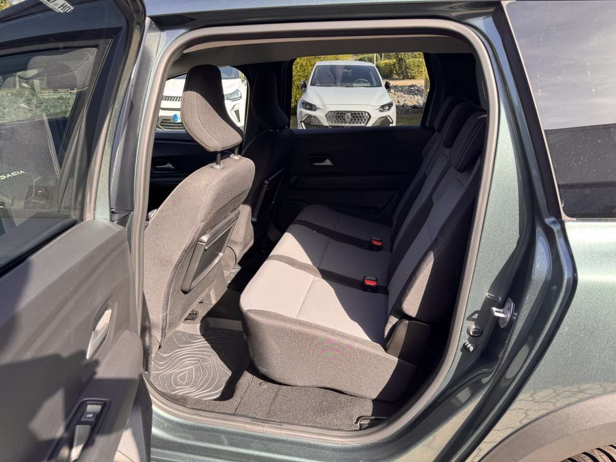 Fahrzeugbild eines Dacia Jogger