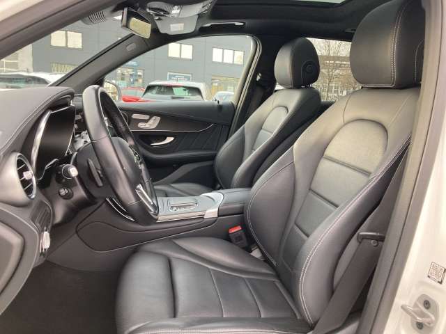 Fahrzeugbild eines Mercedes-Benz GLC