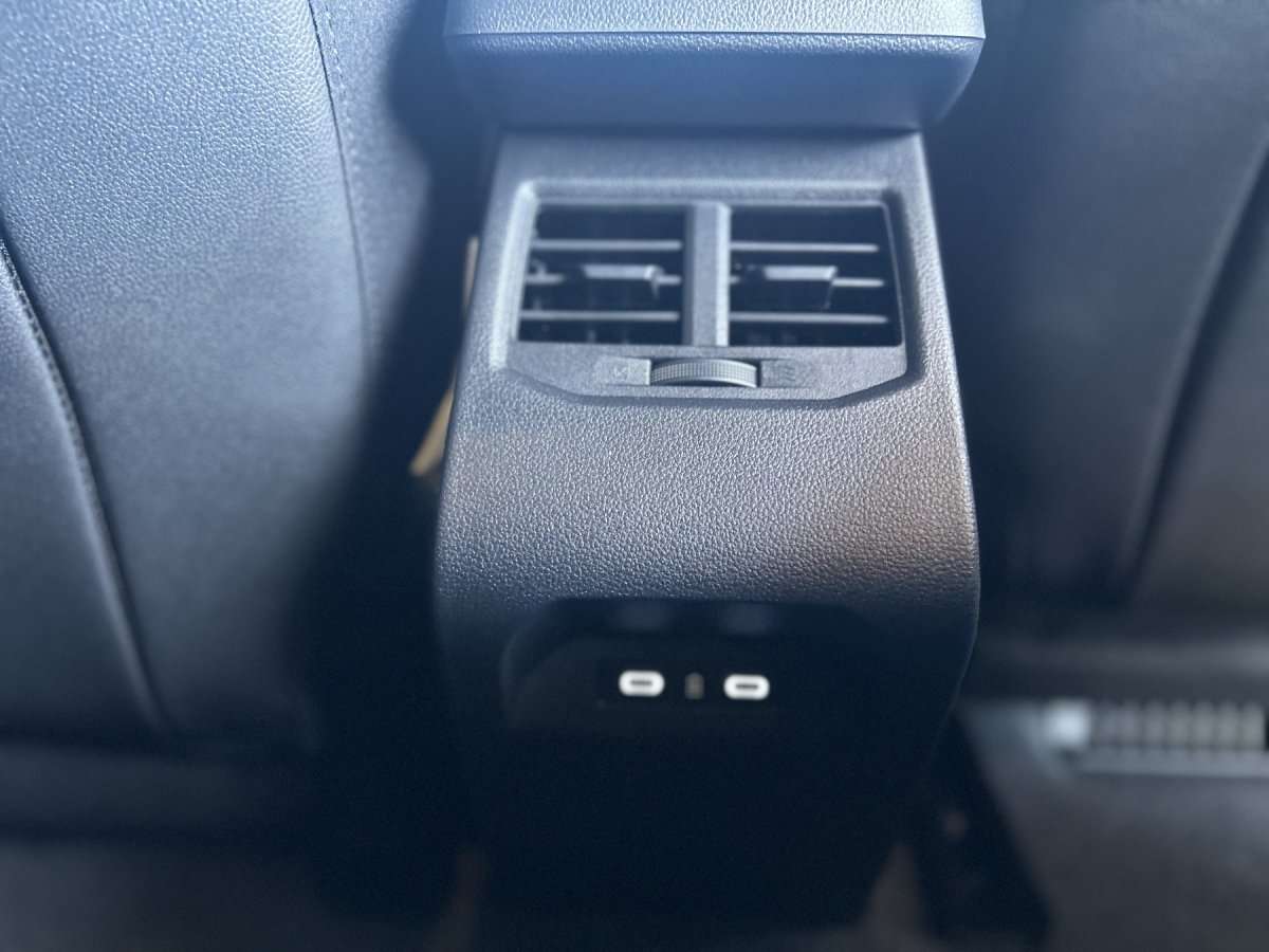 Fahrzeugbild eines Renault Megane E-TECH